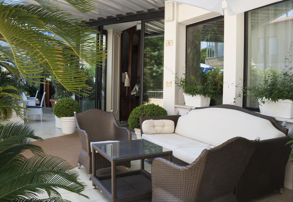 Hotel Plaza Esplanade Lido di Jesolo Eksteriør billede