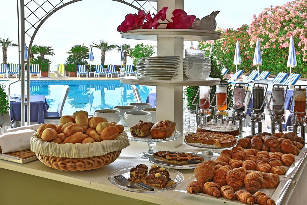 Hotel Plaza Esplanade Lido di Jesolo Eksteriør billede
