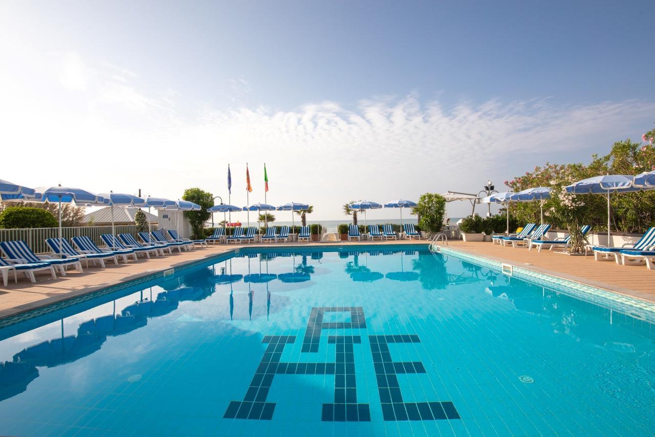 Hotel Plaza Esplanade Lido di Jesolo Eksteriør billede