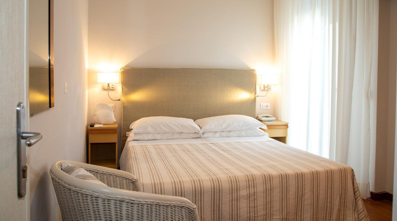 Hotel Plaza Esplanade Lido di Jesolo Eksteriør billede