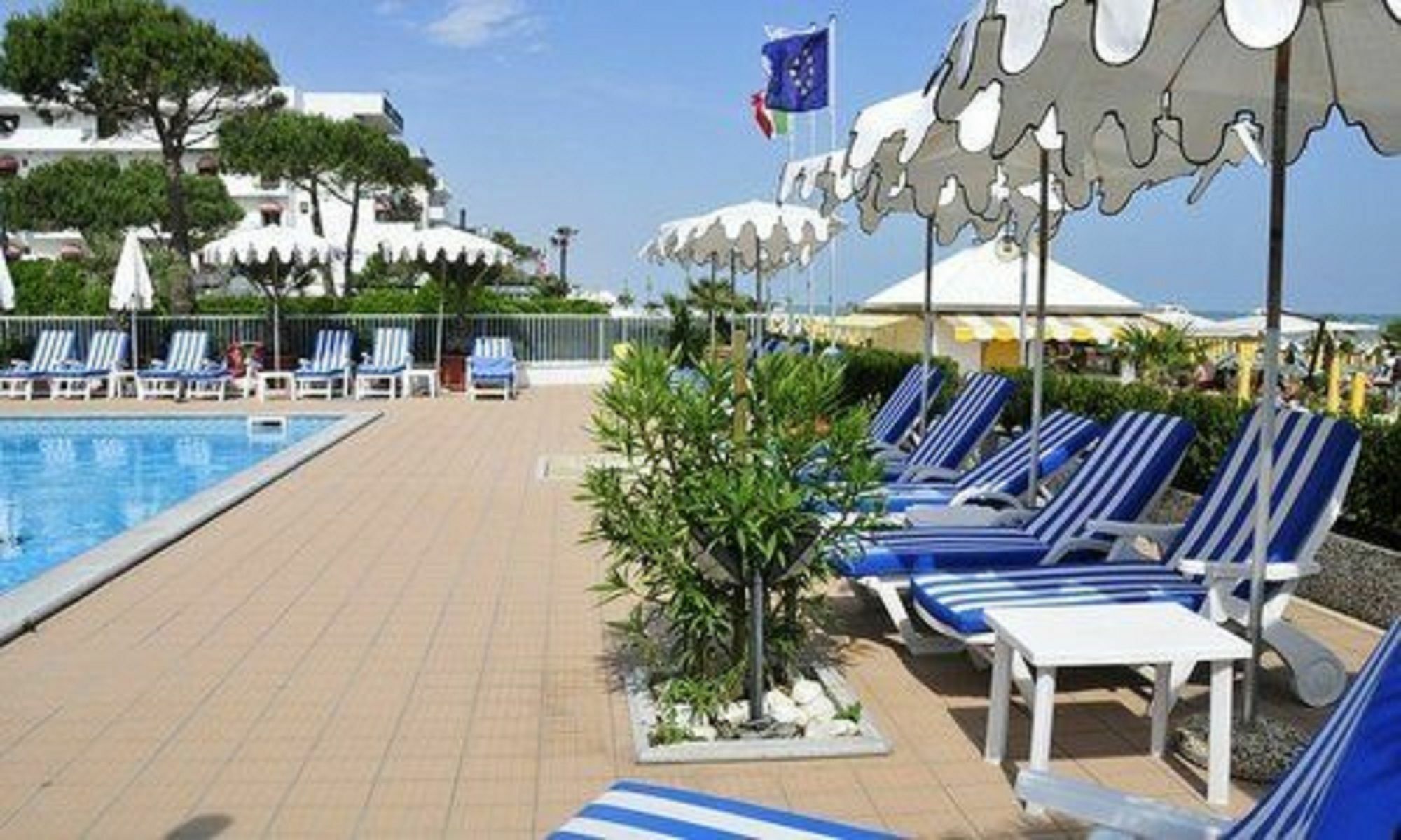 Hotel Plaza Esplanade Lido di Jesolo Eksteriør billede